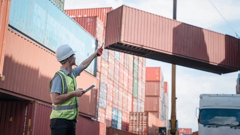 Strengthen Governance, Manage Risk, Transform with rr Confidence